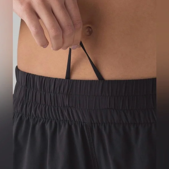 LululemonTracker Short V 4” Black - Picture 4 of 7